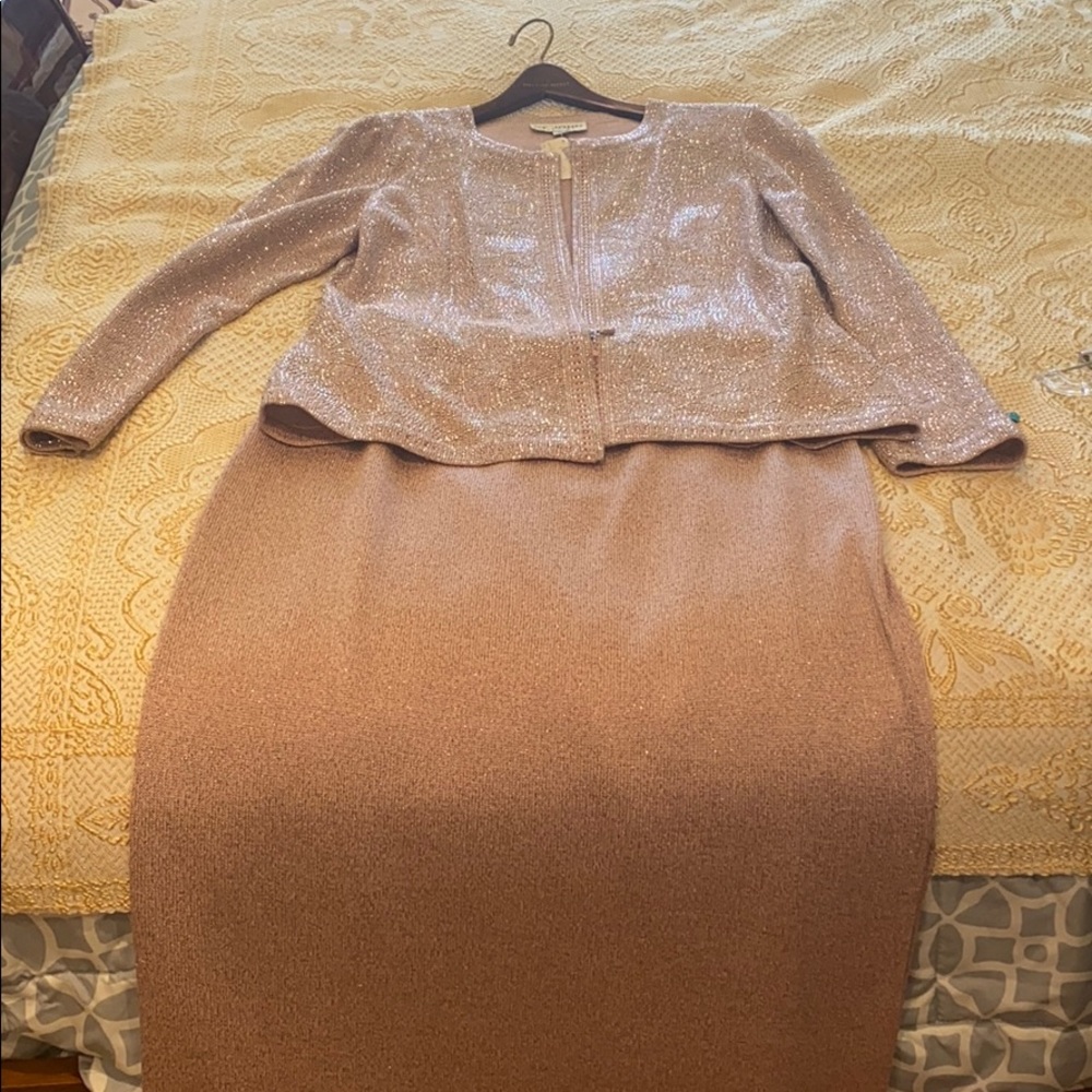 Women’s suit
